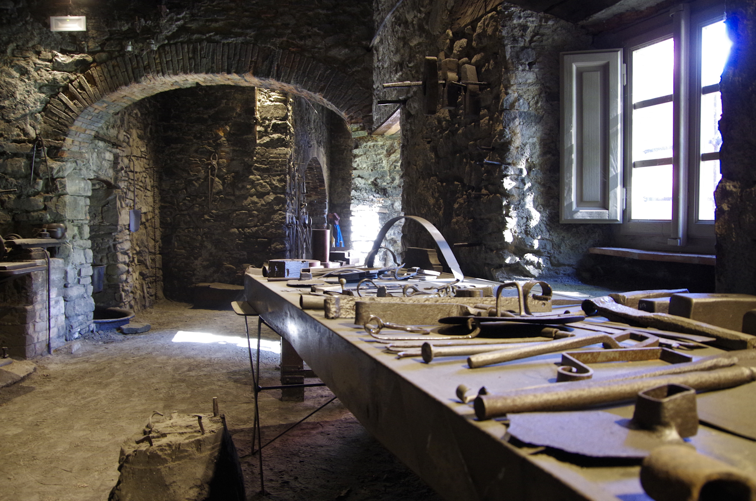 The iron industry in the Pistoia Mountains, a visit to the Maresca ironworks