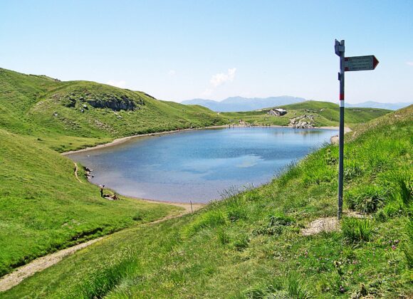 Lago Scaffaiolo: in cresta tra Toscana ed Emilia