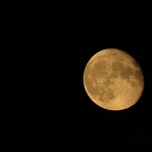 La luna e il lago scaffaiolo