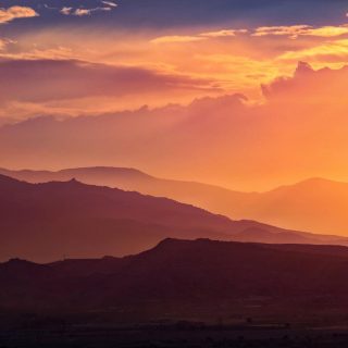 Alba montagna tramonto