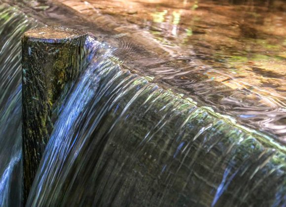 Ruscello fiume acqua cascata