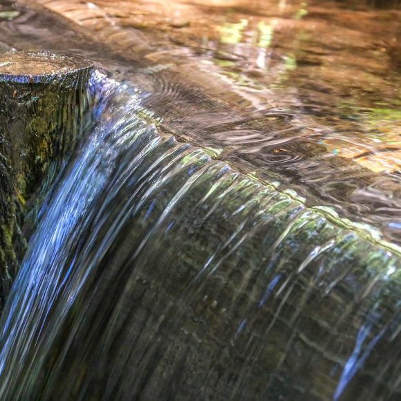 Ruscello fiume acqua cascata