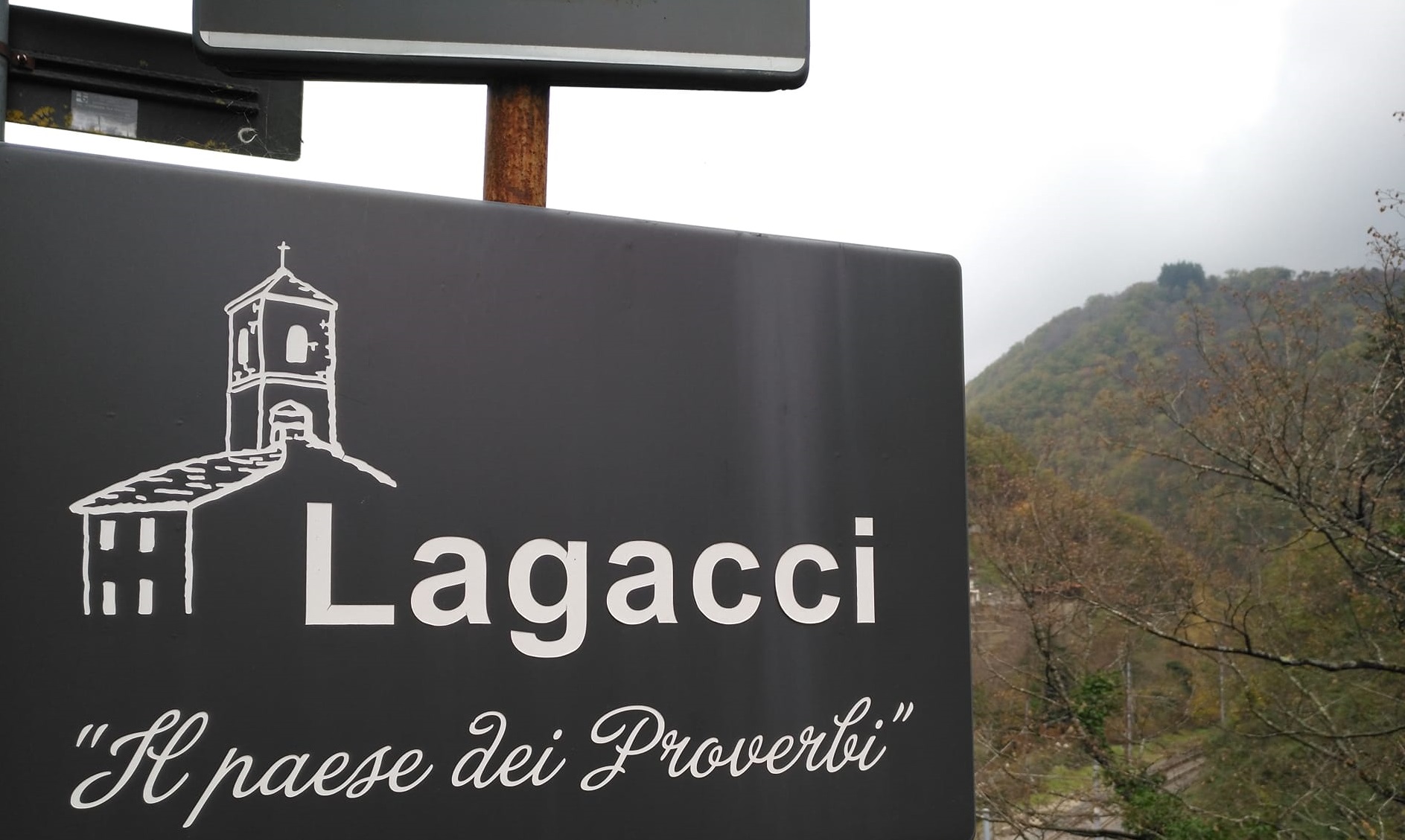 Il paese dei proverbi: Lagacci Il paese dei proverbi: Lagacci