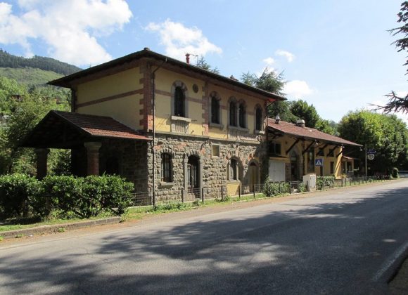 Sui binari della storia